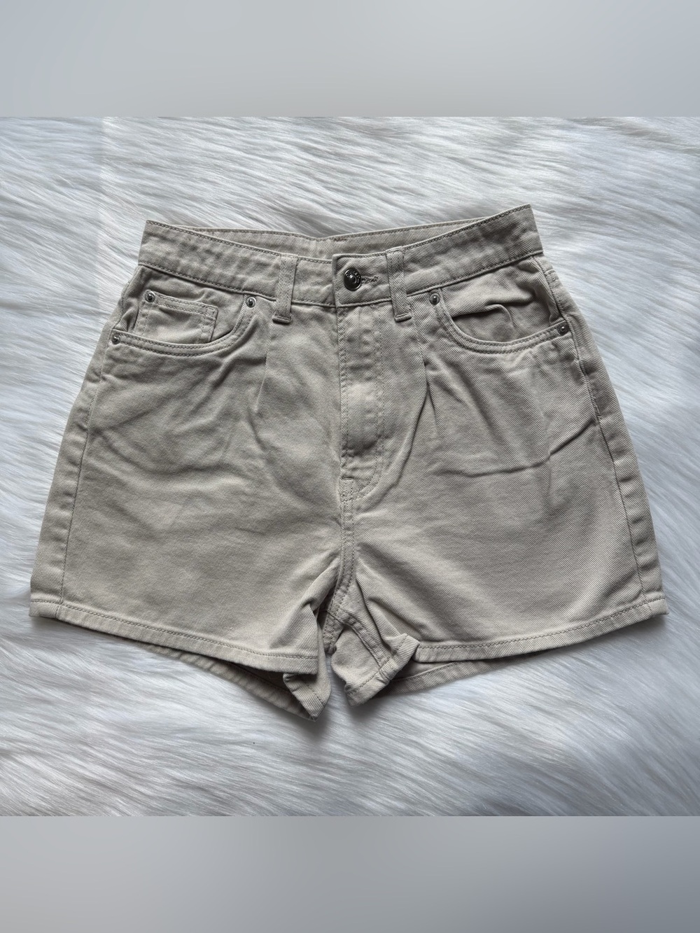 H&M Divided high rise shorts